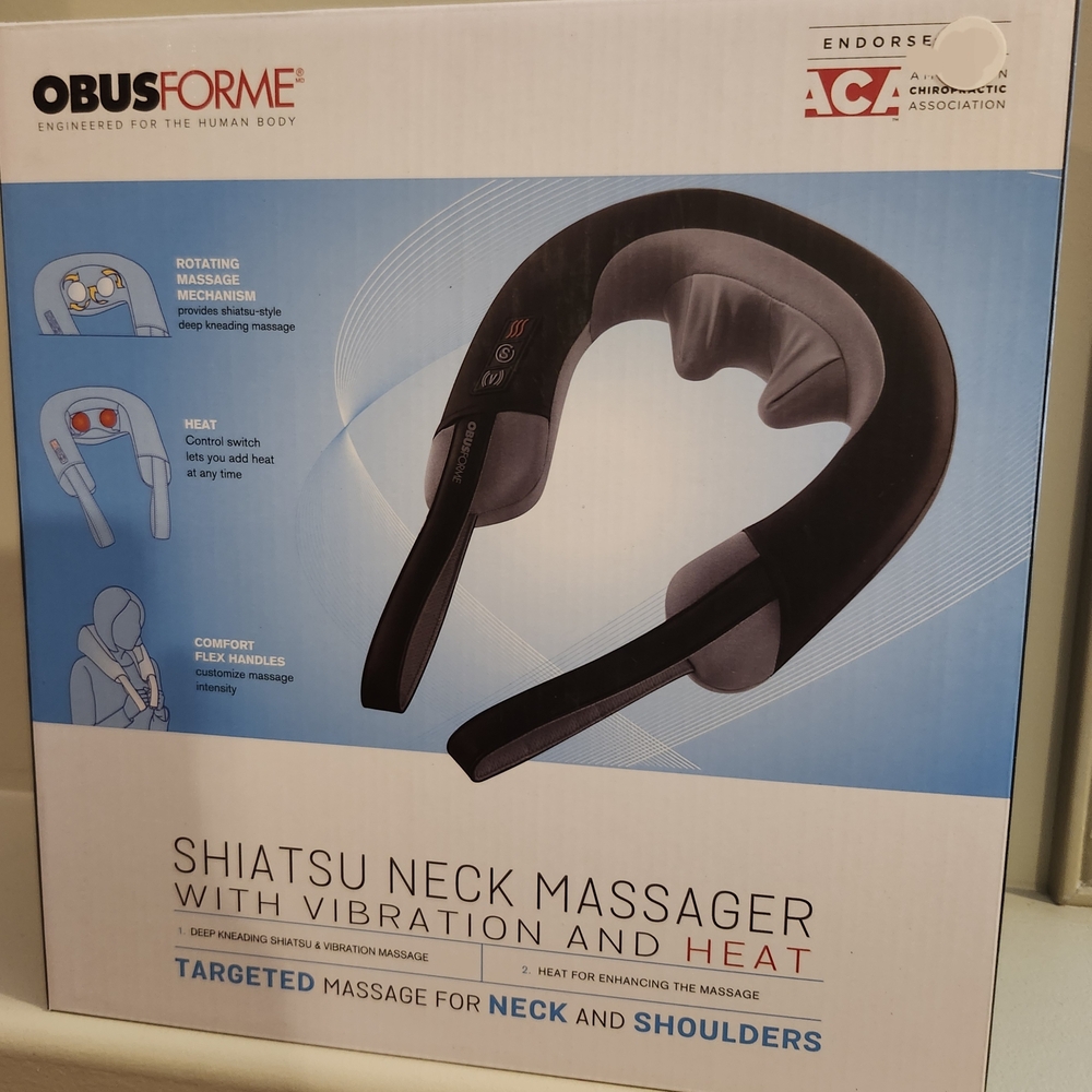Shiatsu Neck Massager with Vibration and Heat - Black